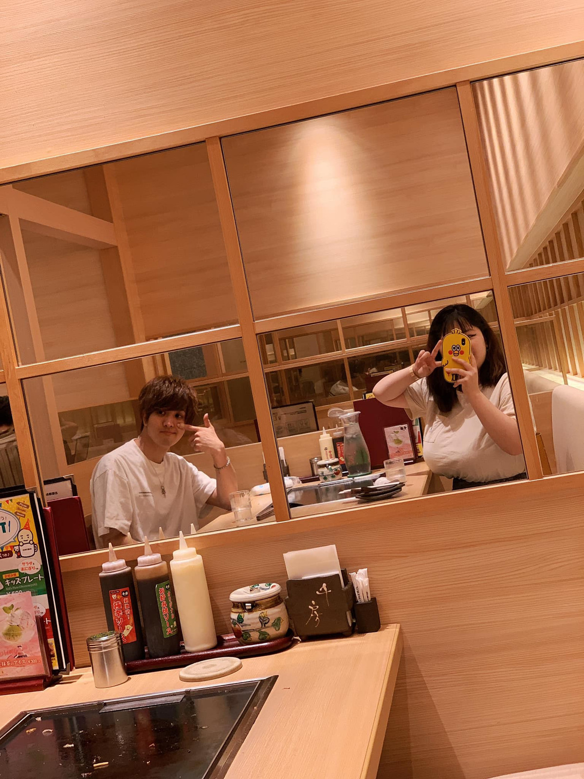 Cô nàng đến từ Hải Dương nhiều lần quay clip TikTok và up ảnh bạn trai lên Instagram.