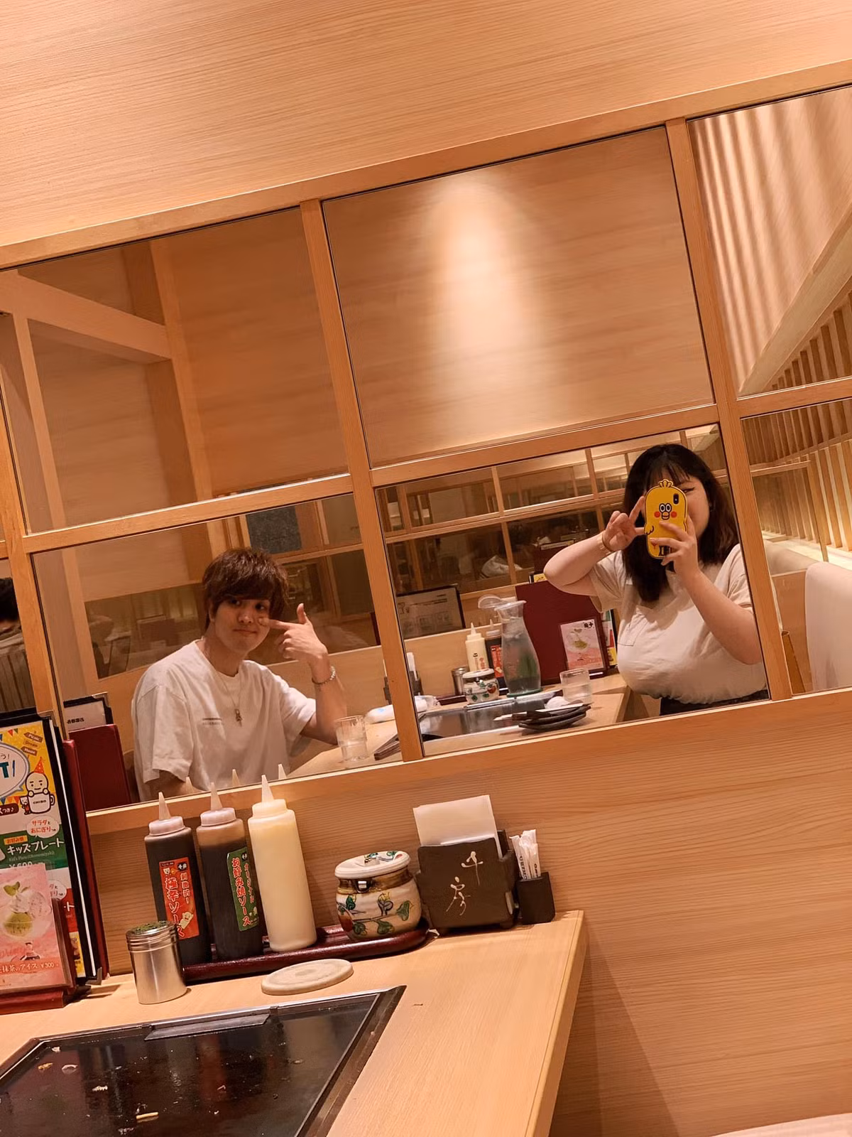 Cô nàng đến từ Hải Dương nhiều lần quay clip TikTok và up ảnh bạn trai lên Instagram.