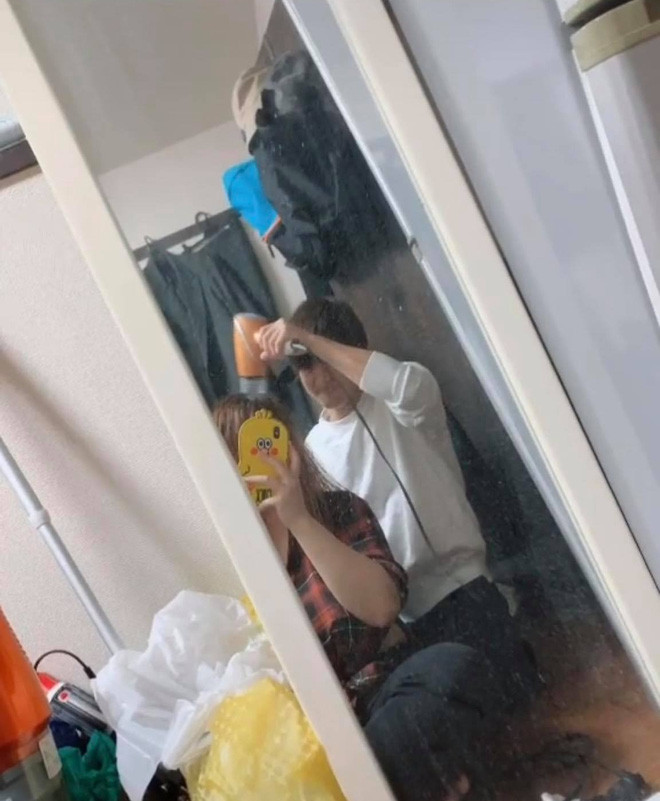 Dù không còn liên quan nhưng Võ Thị Thu Trang vẫn giữ rất nhiều hình ảnh chụp cùng bạn trai cũ, không xóa đi như nhiều cặp đôi khác.