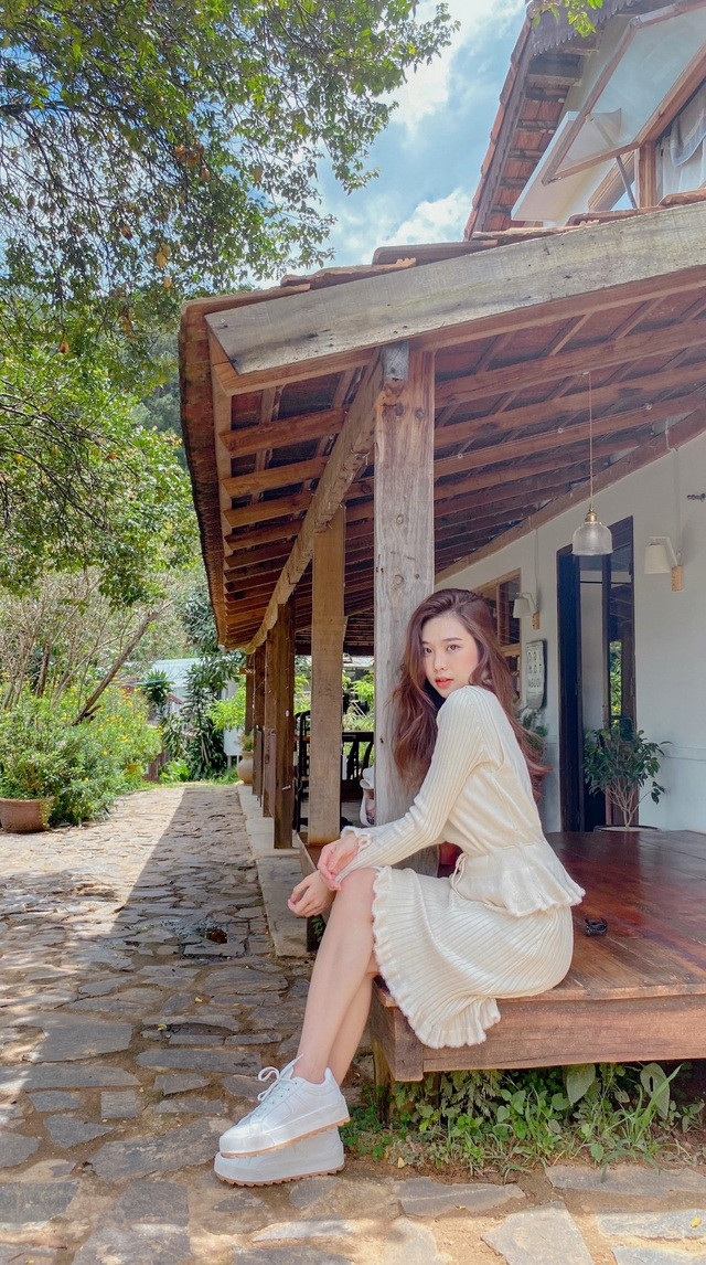 Cô nàng tự nhận là người sống chậm, thích cuộc sống yên bình hơn là cạnh tranh.
