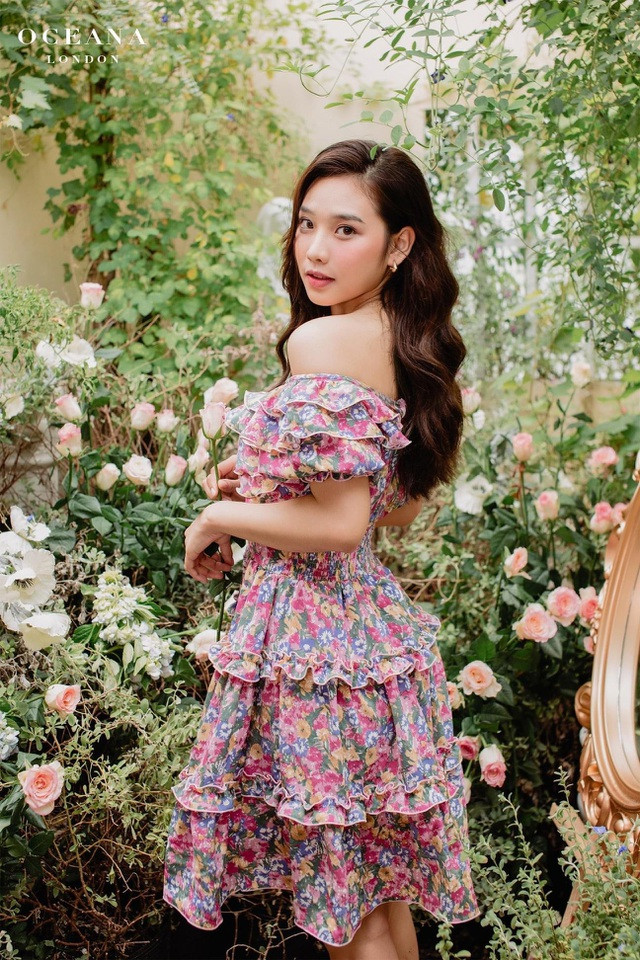 Minh Tú không phải hot girl nhưng lại sở hữu khuôn mặt thanh tú, số đo 3 vòng chuẩn cùng nước da trắng.