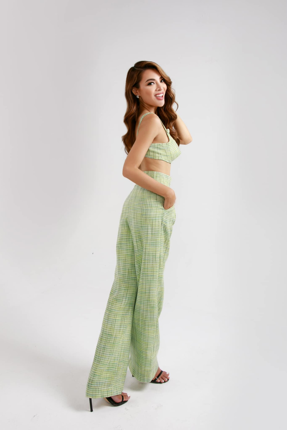 Trân Đài sở hữu chiều cao 1m71 cùng số đo 3 vòng ấn tượng 90-62-91.