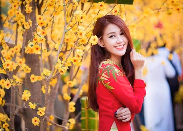 Sau thời gian đình đám với biệt danh như Genie Albee Ngọc Thảo, Phở Ngọc Thảo, giờ đây cô là người mẫu tự do, diễn viên kiêm beauty blogger trên YouTube.