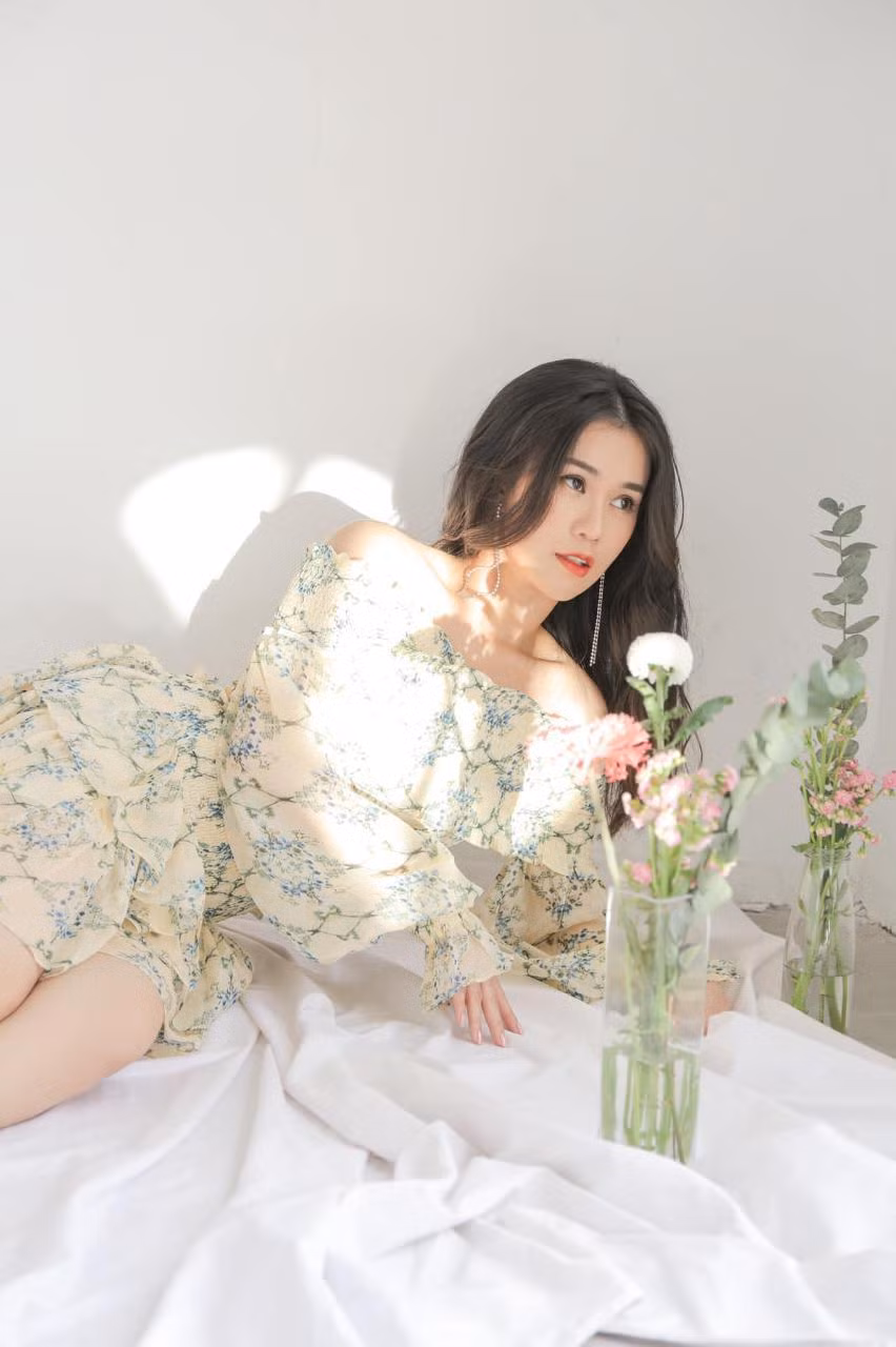 Giờ đây Ngọc Thảo dành nhiều thời gian cho bản thân và định hình phong cách trưởng thành hơn so với hình tượng nhí nhảnh quen thuộc trước đây. Ảnh: Facebook nhân vật