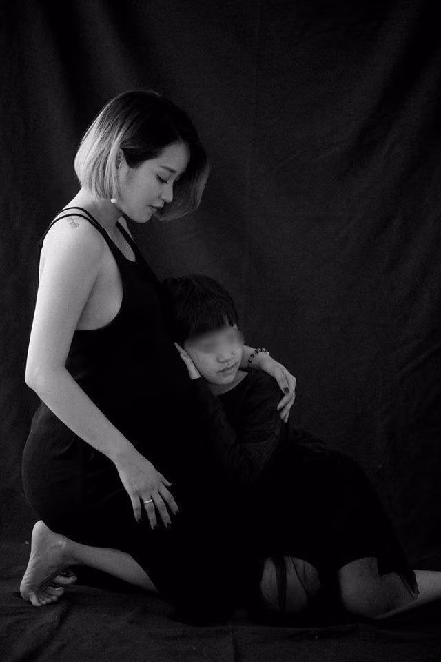 Năm 2010, Mi Vân kết hôn với thiếu gia Sài thành nhưng sau 2 năm cô quyết định trở thành mẹ đơn thân. Cuối năm 2018, cô bất ngờ thông báo tái hôn với bạn trai hẹn hò được 4 năm và hạ sinh em bé thứ 2.