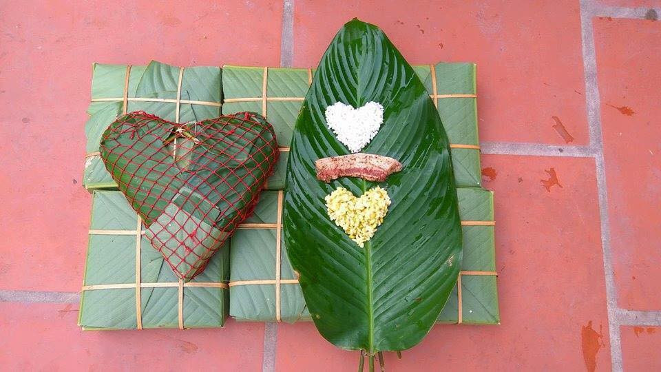 Ăn ngon hay không thì chưa biết nhưng nhìn vào chiếc bánh chưng cho mùa Valentine này thì đã thấy cả một bầu trời dễ thương rồi.