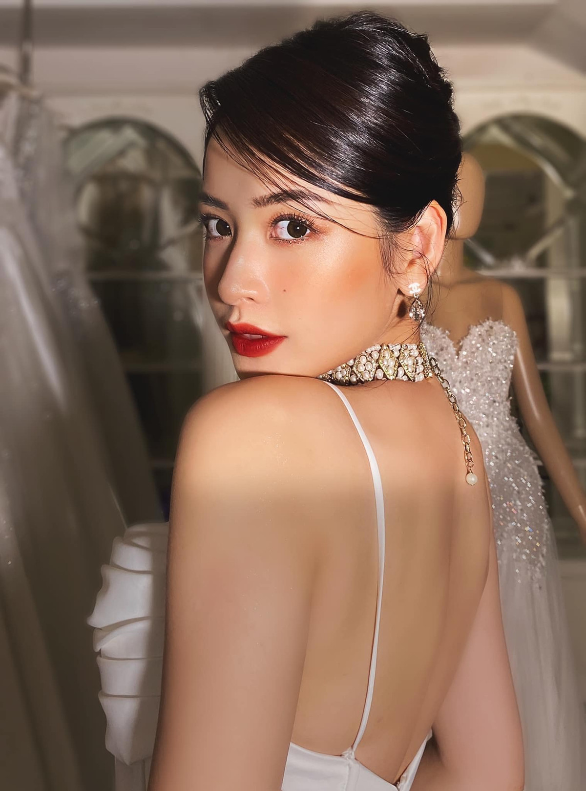 Chi Pu sở hữu lượng fan đông đảo và được xem là "Người đẹp số 1 Việt Nam". Ảnh: FBNV