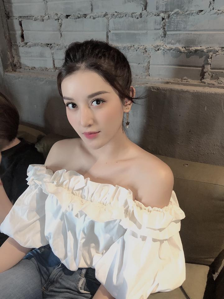 Huyền My vẫn xuất hiện tại sự kiện với thần thái rạng rỡ và xinh đẹp.