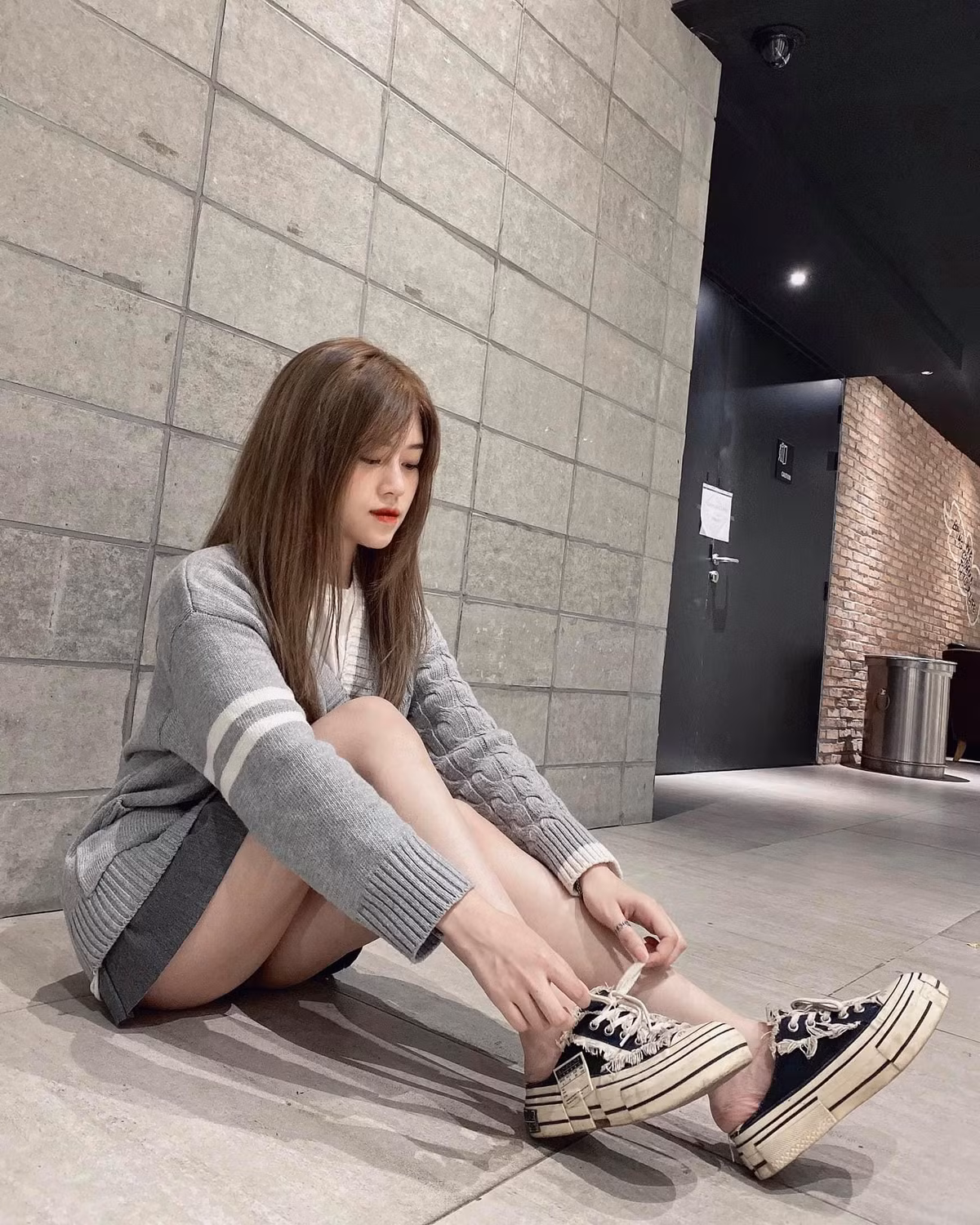 Thủy Tiên còn "đốn tim" biết bao chàng trai bởi ngoại hình xinh xắn dễ gần.