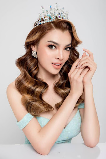 Hình ảnh Trân Đài đầy thần thái và cuốn hút khi được make-up kỹ lưỡng. Ảnh: Tổng hợp