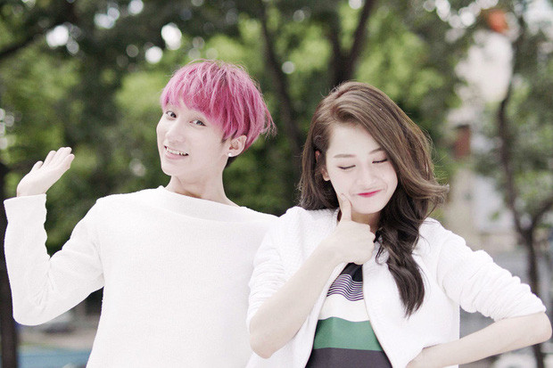 Chi Pu và Sơn Tùng là những đồng nghiệp thân thiết ở ngoài đời. Thậm chí cả hai còn từng kết hợp trong cùng một dự án.