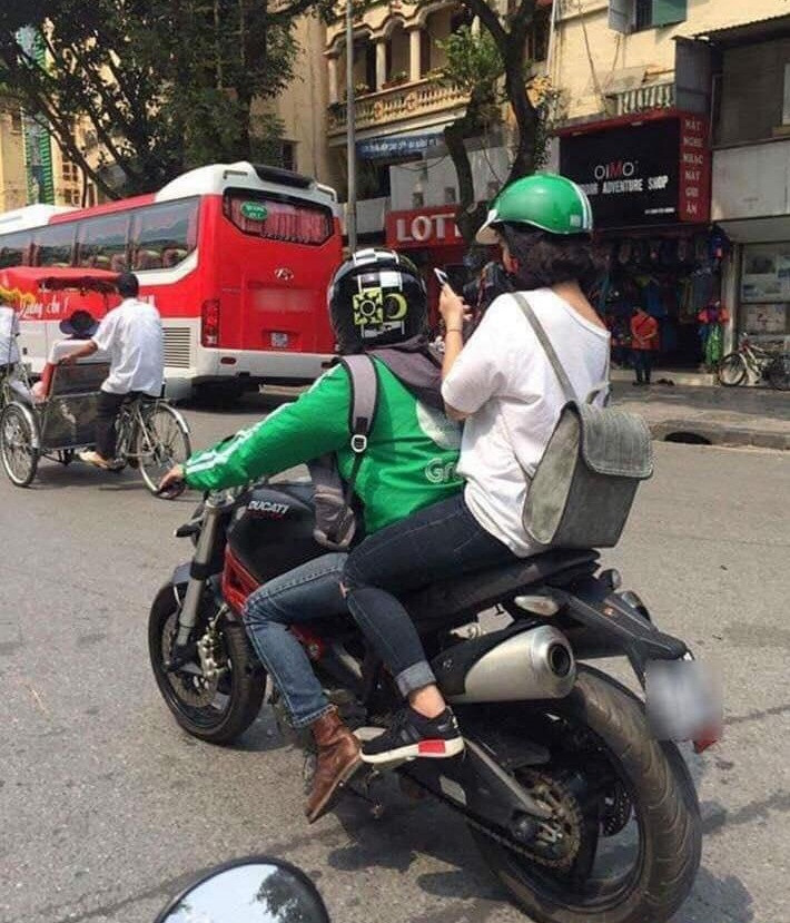 Thông qua loạt hình ảnh này là đề tài được dân mạng thi nhau bàn tán, và hội ế bảo nhau sẽ đăng ký làm tài xếp công nghệ để thử vận may. Ảnh: Tổng hợp Internet