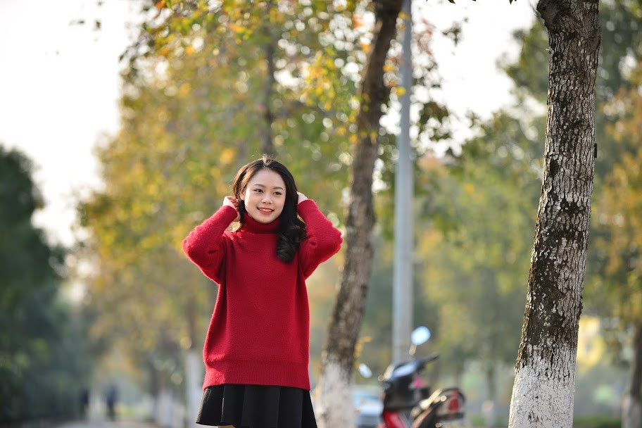 Hàng cây phong này chưa được nhiều người biết tới, chỉ có một số ít dân cư sinh sống quanh khu vực này mới để ý.