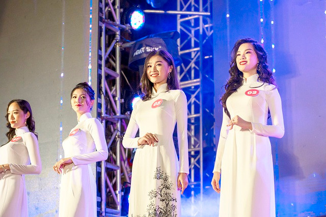 Ngoài việc học chính khóa ở trường, Chúc An còn tham gia vào những hoạt động trong CLB thiện nguyện của trường.