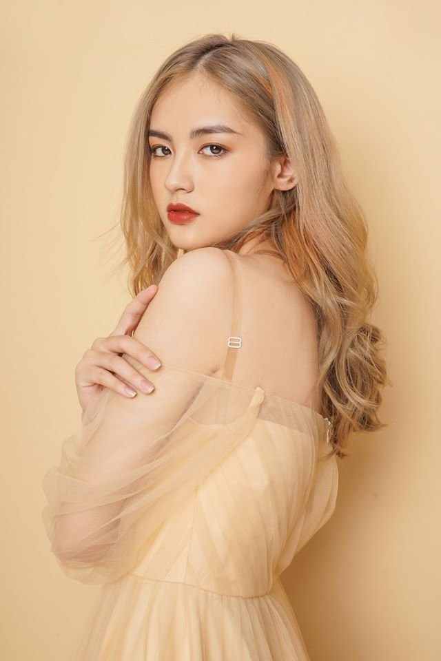 Nguyễn Hà My sinh năm 1999, đến từ Phú Thọ, đang là sinh viên năm 4 ngành Thương mại quốc tế Đại học Ngoại Thương Hà Nội.