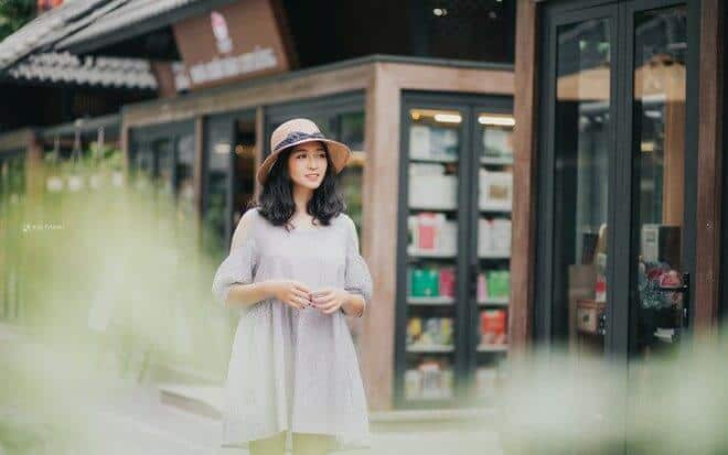 Dù mới khai trương giữa năm 2017 nhưng hiện nay phố sách 19/12 đã được coi là địa điểm chụp ảnh tết ở Hà Nội không thể bỏ qua. Ảnh: Tổng hợp