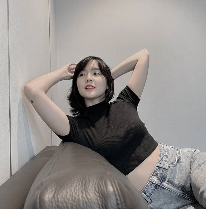 Những bức ảnh nhẹ nhàng trước đó của nữ diễn viên độc quyền M-TP Talent. Ảnh: FBNV