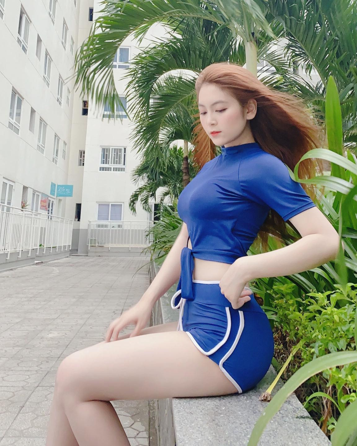 Gây ấn tượng bởi gương mặt baby, làn da trắng nõn và hình thể nuột nà, Trân Trần thiêu đốt ánh mắt người xem qua từng centimet trên cơ thể mình. Ảnh: FBNV