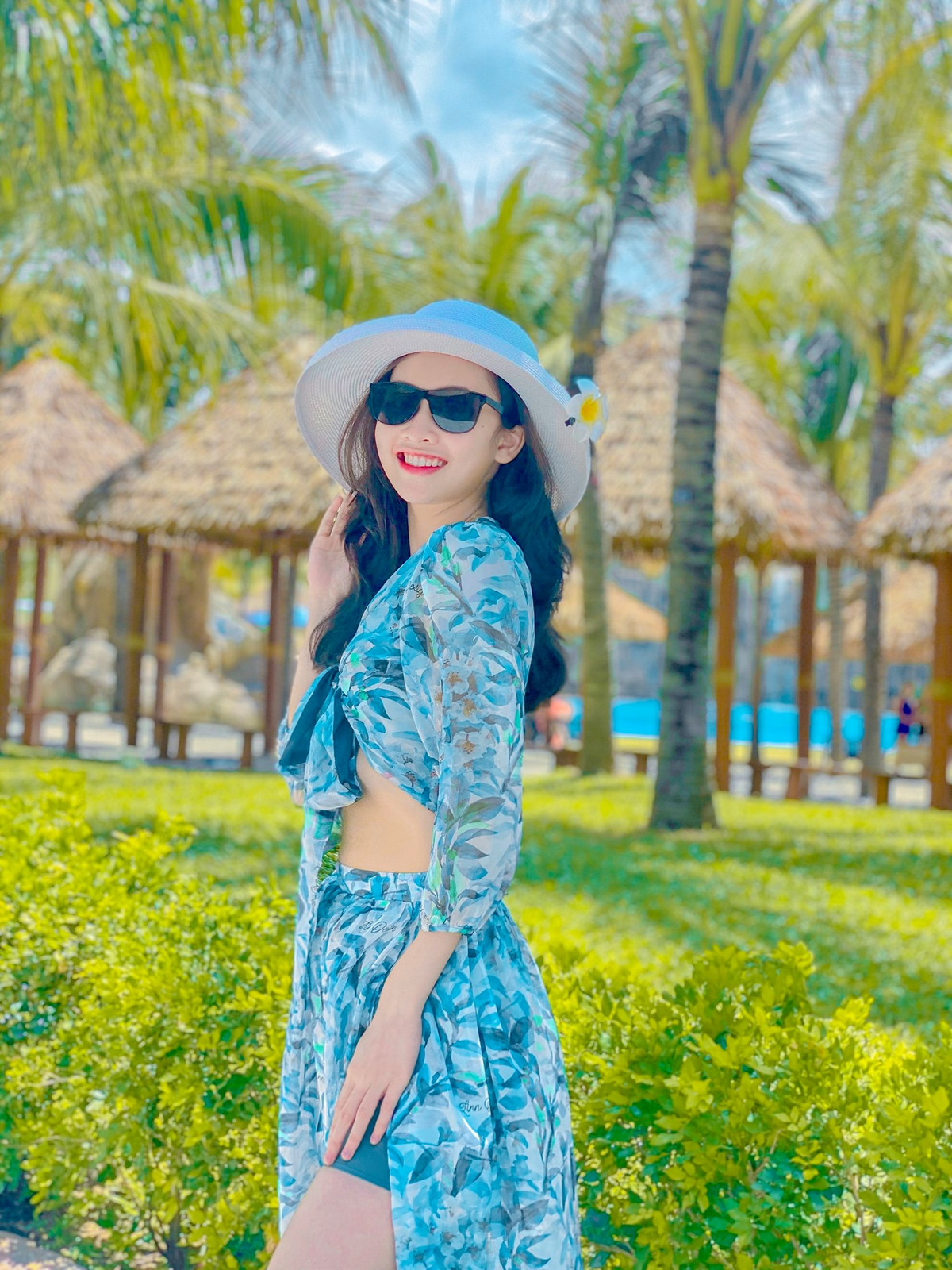 Thanh Thảo theo học chuyên ngành Kinh tế Đầu tư của trường Đại học Kinh tế Quốc dân. Cô sở hữu bảng thành tích học tập đáng ngưỡng mộ.