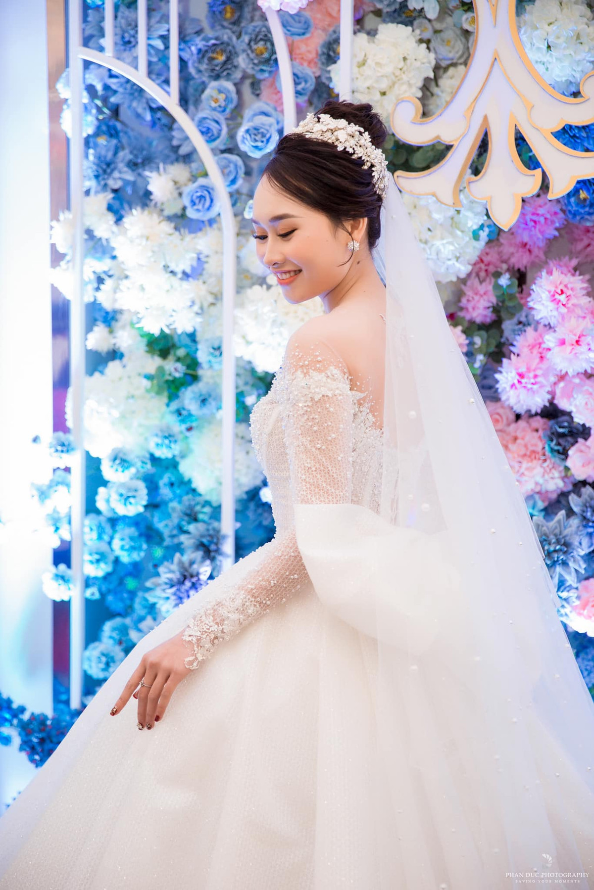 Đám cưới xa hoa của Á khôi 1 Đại học Kinh tế Quốc dân năm 2019 – Phan Thanh Thảo hiện đang thu hút sự quan tâm đặc biệt của dân mạng những ngày gần đây.