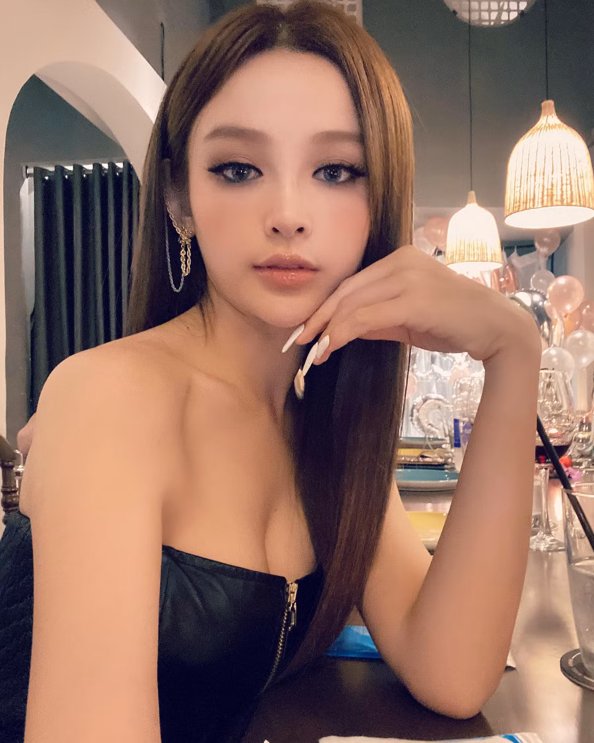 Từ ngày lấy chồng, Huyền Baby "đổi đời", sống một cuộc sống giàu có, xa hoa khiến nhiều người ngưỡng mộ.