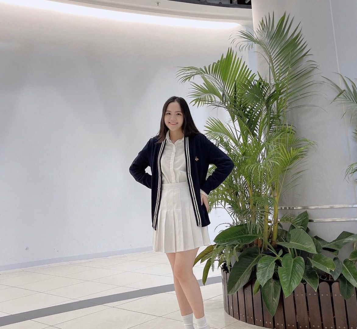 Dân tình nhận xét, gương mặt của Quỳnh Anh còn gọn hơn cả thời chưa chồng sinh con