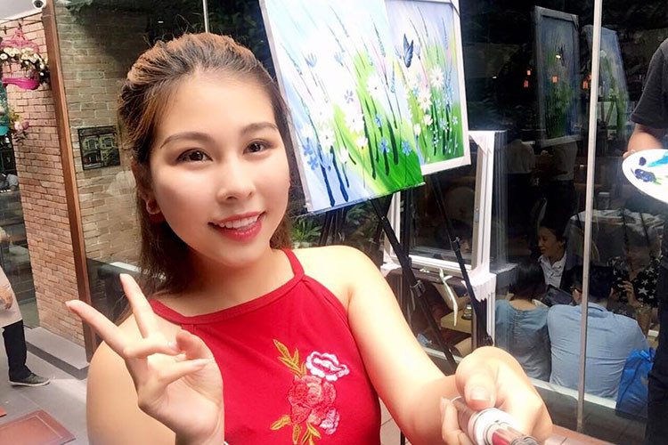 Hình ảnh đời thường xinh đẹp của Vân Anh.