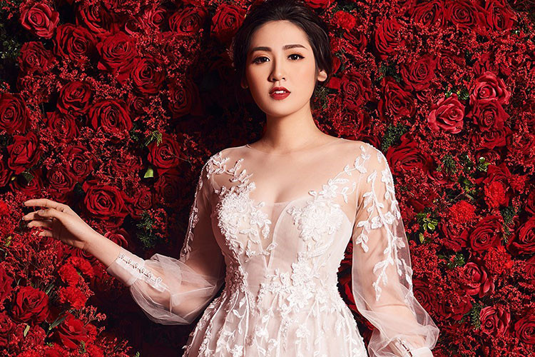 Theo bạn thân, Tú Anh và bạn trai đã đi chụp ảnh cưới vào tháng 5 vừa qua. Ảnh: Khampha