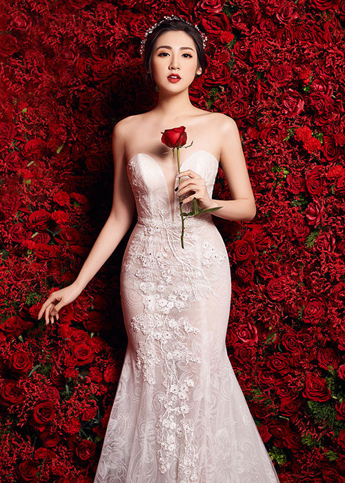 Vẻ đẹp ngọt ngào của Á hậu Tú Anh. Ảnh: Saostar