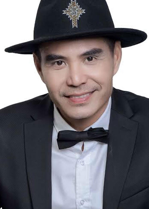 Cũng tham gia diễn xuất trong bộ phim “Gạo nếp gạo tẻ”, năm 2014, Trung Dũng bất ngờ tuyên bố đã có vợ và con 8 tuổi ở Mỹ.