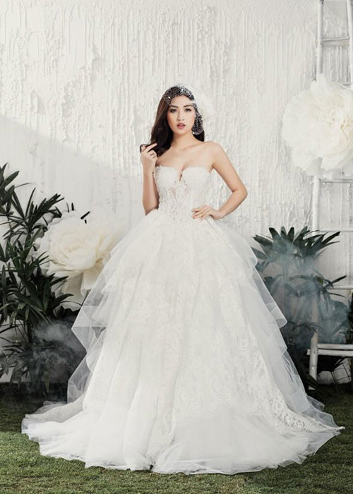 Sau 6 năm đoạt danh hiệu á hậu cuộc thi Hoa hậu Việt Nam, Tú Anh ngày càng xinh đẹp. Ảnh: Saostar