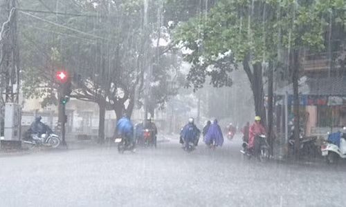 Miền Bắc sẽ có mưa dông từ nay đến hết đêm mai