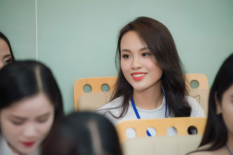 Hình ảnh Thủy Tiên trong buổi sơ khảo cuộc thi Hoa hậu Việt Nam 2018. Ảnh: Yan