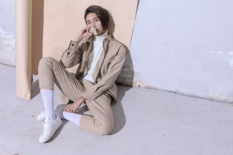 Mid Nguyễn bén duyên làm người mẫu sau khi lọt vào mắt xanh của NTK Đỗ Mạnh Cường vào năm 2015.