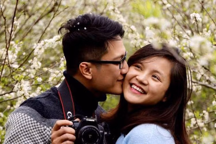 Sau khi kết hôn, Thu Quỳnh và Chí Nhân chọn cuộc sống bình yên. Ảnh: Giadinhxahoi