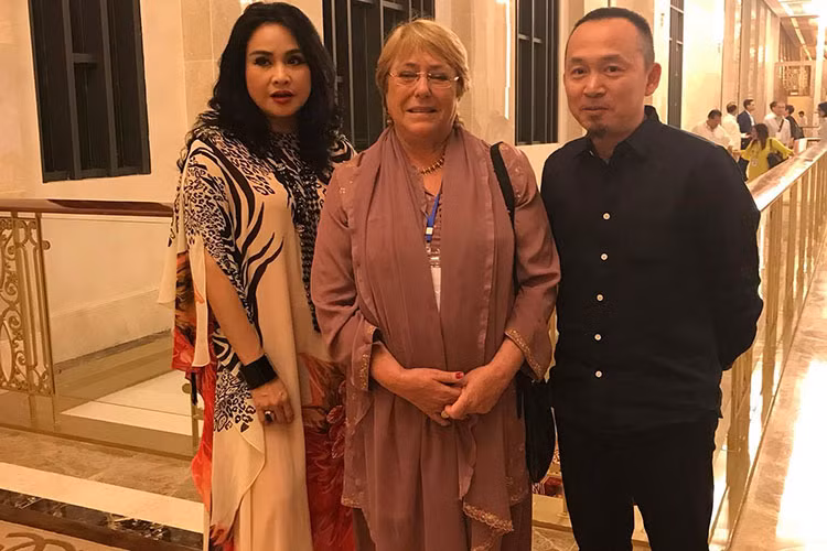 Sau 10 gắn bó, Thanh Lam - Quốc Trung ly hôn. Hiện, nữ ca sĩ đã tìm được người mới và vẫn giữ mối quan hệ tốt với Quốc Trung.