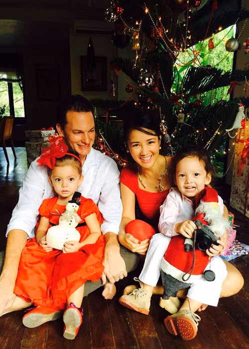 Mới đây, thông tin Hồng Nhung ly hôn được chính trong người cuộc chia sẻ. Nữ ca sĩ nhấn mạnh cô và chồng chia tay trong hòa thuận.