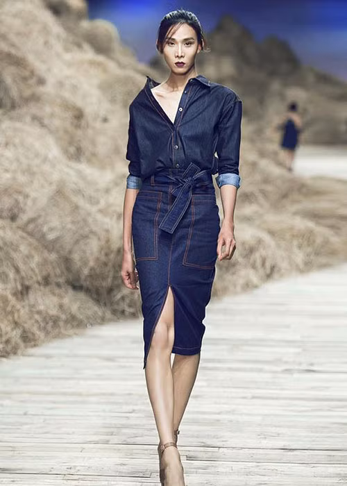 Có kỹ năng trình diễn, thần thái tốt, vóc dáng mảnh mai nhưng Mid Nguyễn lại không có thân hình với những đường cong quyến rũ như mẫu nữ. Sau phần catwalk gây sốt tại The Face 2018, anh được nhiều người đặt kỳ vọng tiến xa ở cuộc thi này.