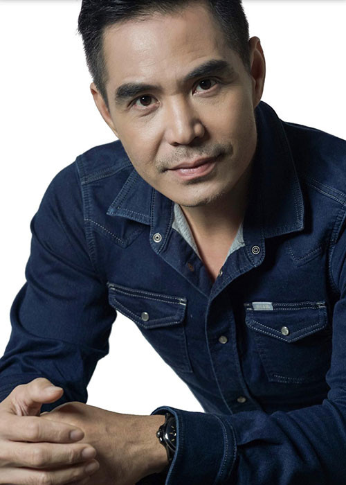 Đầu năm 2016, Trung Dũng thông báo vợ chồng anh đã ly hôn được hơn 1 năm. Đến nay, anh vẫn giữ kín danh tính vợ cũ và con.