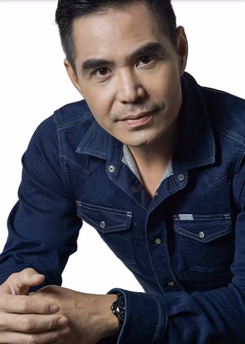 Đầu năm 2016, Trung Dũng thông báo vợ chồng anh đã ly hôn được hơn 1 năm. Đến nay, anh vẫn giữ kín danh tính vợ cũ và con.