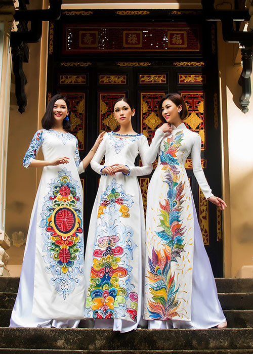 Khánh Linh đang chuẩn bị nối gót hai chị gái bước vào showbiz. Ảnh: giadinhvatreem