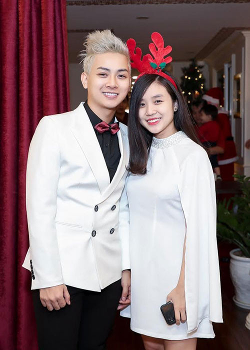 Bên bạn gái tại sự kiện lẫn đời thường, Hoài Lâm luôn nở nụ cười rạng rỡ. Ảnh: Motthegioi