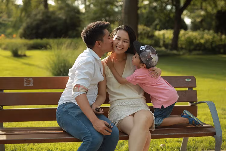 Hạnh phúc của người đẹp gốc Hà thành hiện là niềm ao ước của nhiều người.