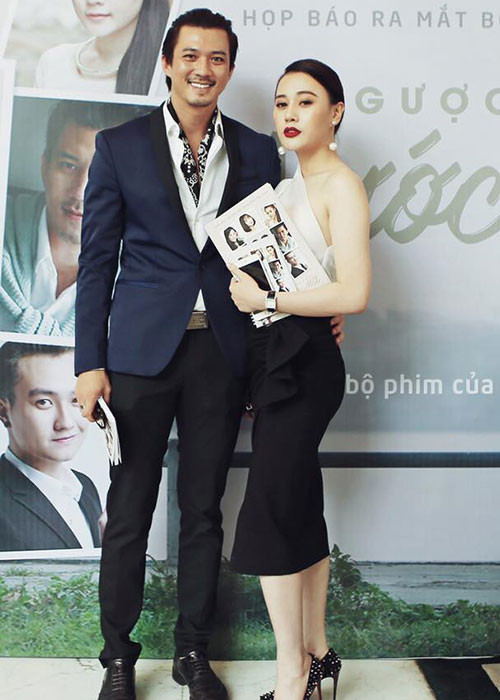 Trái với vẻ ngoài giản dị trên màn ảnh, ngoài đời, Phương Oanh theo đuổi phong cách thời trang gợi cảm. Ảnh: FBNV