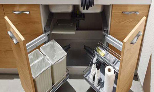 Ngoài ra, khu vực bồn rửa bát tích hợp nhiều tính năng thế này hiện cũng khá phổ biến.