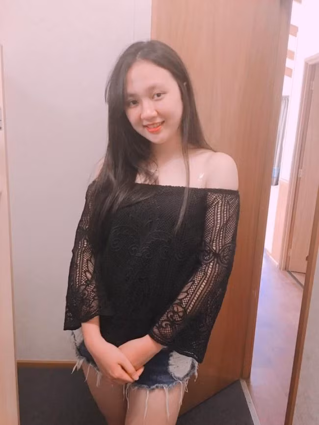 Dù còn ít tuổi nhưng Bảo An đã sở hữu chiều cao vượt trội - 1m72 và cao hơn Bảo Anh rất nhiều.