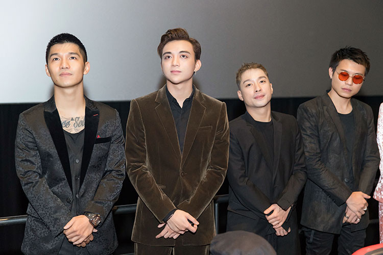 Nội dung phim “Yolo” đề cập đến những người trẻ dấn thân theo đuổi đam mê âm nhạc, đặc biệt là “thế giới ngầm”- underground. Phim đang được bấm máy, dự kiến sẽ công chiếu trong tháng 11/2018.