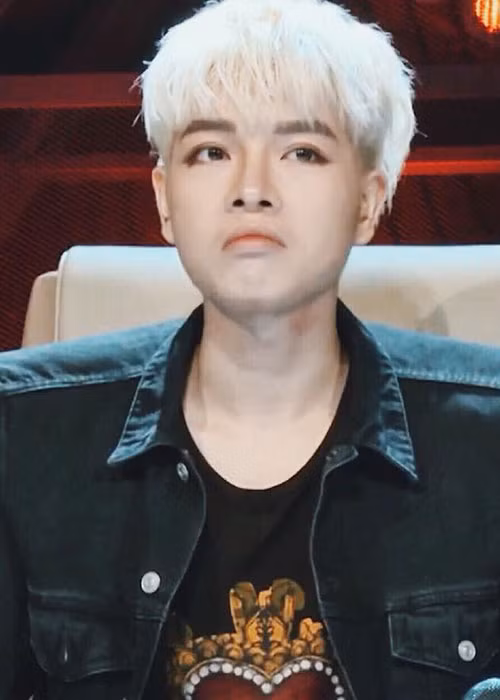 Đức Phúc tâm sự: “Có những điều mắt thấy tai nghe chưa phải là chính xác, vì não chỉ cho mắt thấy điều mà ta muốn thấy”.