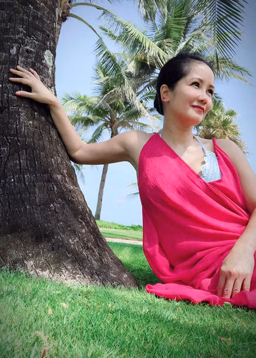 "Cô Bống" hiện là mẹ bỉm sữa của cặp song sinh 6 tuổi Tôm và Tép.