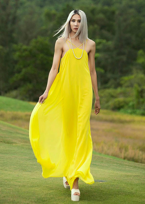 Mid Nguyễn được khán giả biết đến là chàng mẫu lưỡng tính.